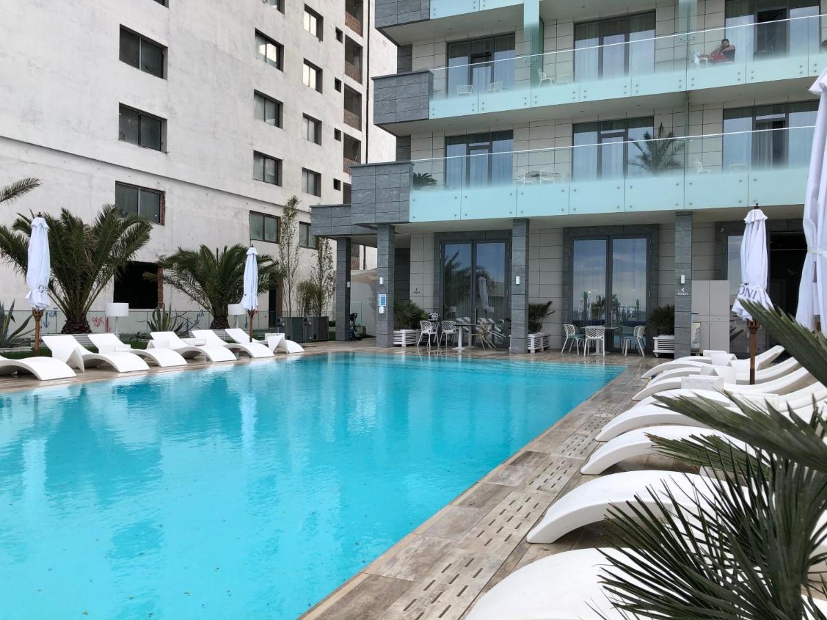 Lotus Northsea Apartment Mamaia Exteriör bild